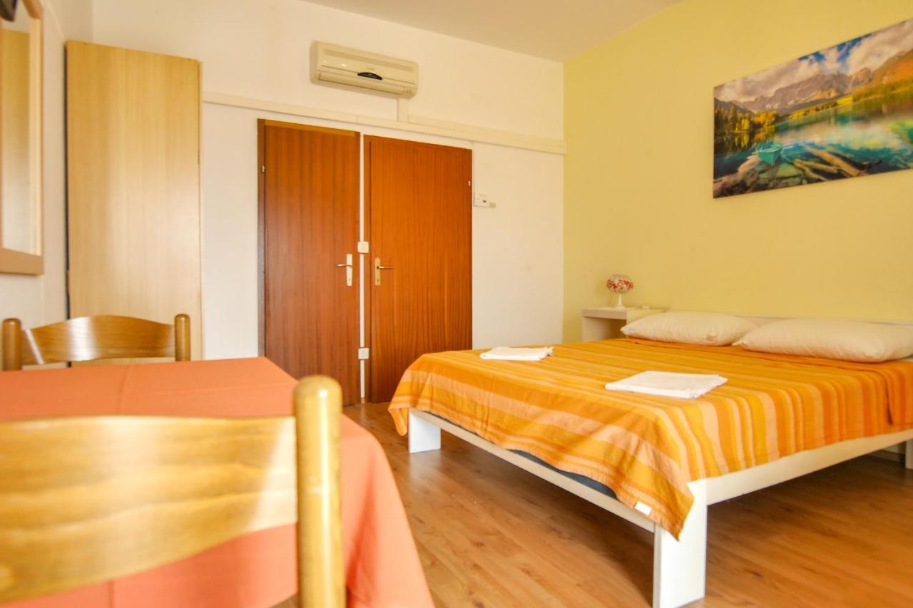 Apartments Babaja Omiš Dış mekan fotoğraf