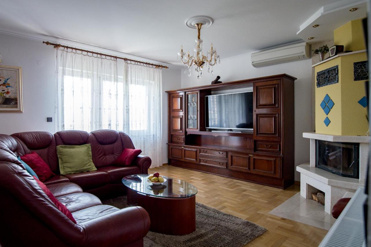 Apartments Babaja Omiš Dış mekan fotoğraf